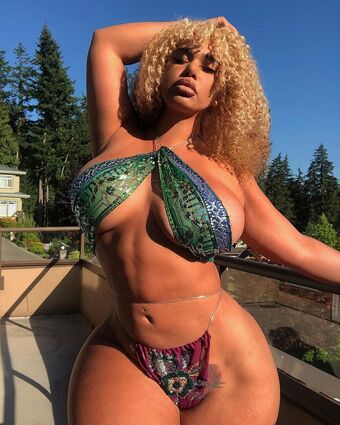 Carmela Habibi Nude Leaks OnlyFans Photo 128