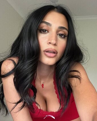 delaahmadi Nude Leaks OnlyFans Photo 6