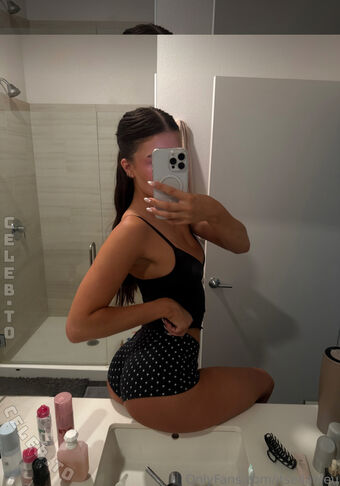 Ella Bleu Nude Leaks OnlyFans Photo 17