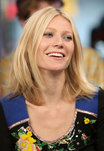 Gwyneth Paltrow Nude Leaks OnlyFans Photo 215