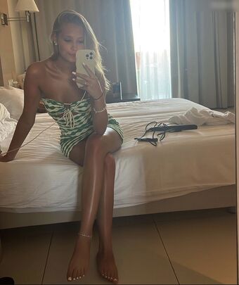 Hannah Türk Nude Leaks OnlyFans Photo 9