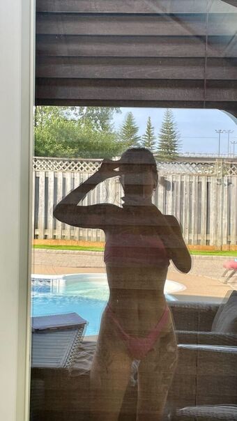 Irretentive Nude Leaks OnlyFans Photo 18