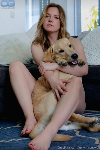 Kelly Misses Vlog Nude Leaks OnlyFans Photo 17