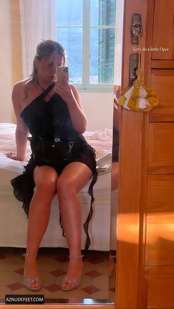 Kelly Misses Vlog Nude Leaks OnlyFans Photo 13