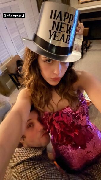 Kiernan-shipka Nude Leaks OnlyFans Photo 924