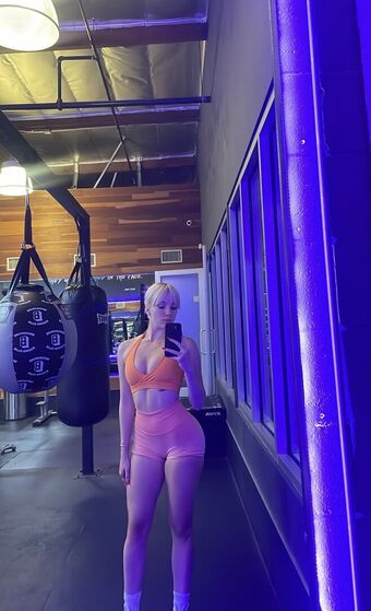 Miriam Mc Coole Nude Leaks OnlyFans Photo 15