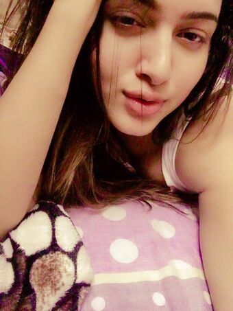 Raaha Tanha Nude Leaks OnlyFans Photo 1