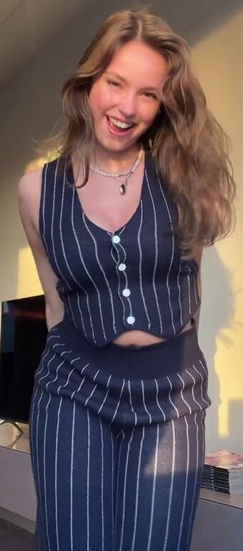 Sofie Snoeck Nude Leaks OnlyFans Photo 16