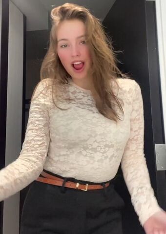 Sofie Snoeck Nude Leaks OnlyFans Photo 15