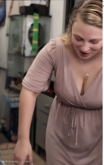 Sydney Poniewaz Nude Leaks OnlyFans Photo 81